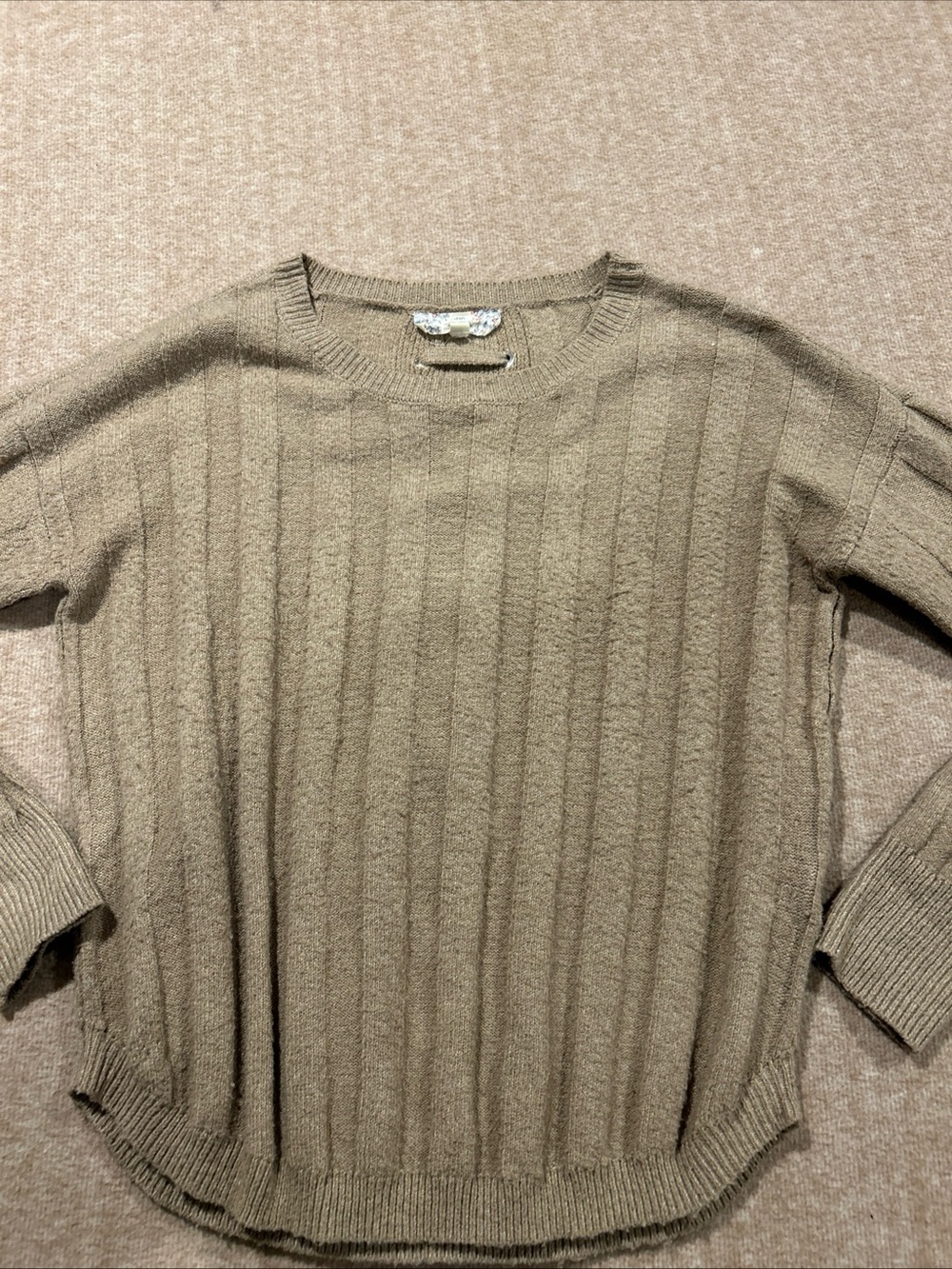 Pink Republic Ribbed Crewneck Sweater Women’s S in Olive-Tan crossed back